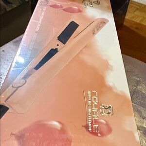 Royale light caramel Hair Straightener